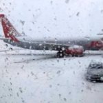 Badai Terjang Belanda Membuat Aktivitas Bandara Terhenti