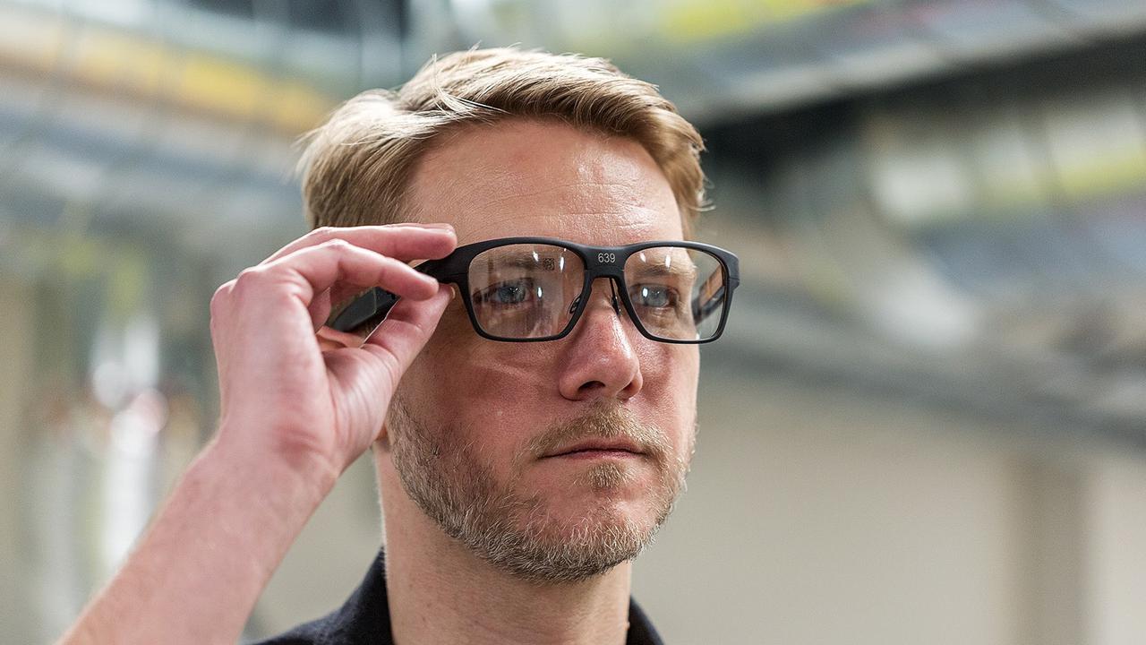 Google Pamerkan Prototype Kacamata Pintar Buatannya