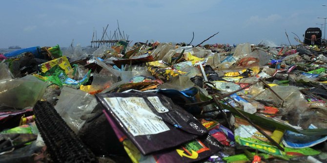 Warga Keluhkan Sampah Yang Ada Di Kota Lembang
