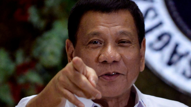 Duterte Kesal Pemerintah Kanada Menolak Menjual Helinya
