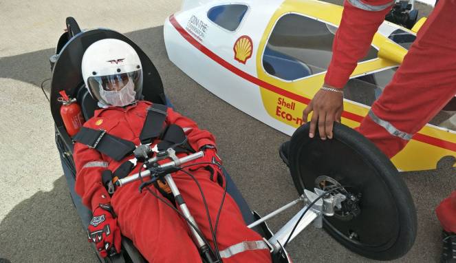 Mobil Buatan Indonesia Dengan 1 Liter Bensin Tempuh 177 Km