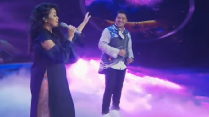 Abdul Indonesian Idol Mengaku Grogi Berduet Dengan Yura Yunita