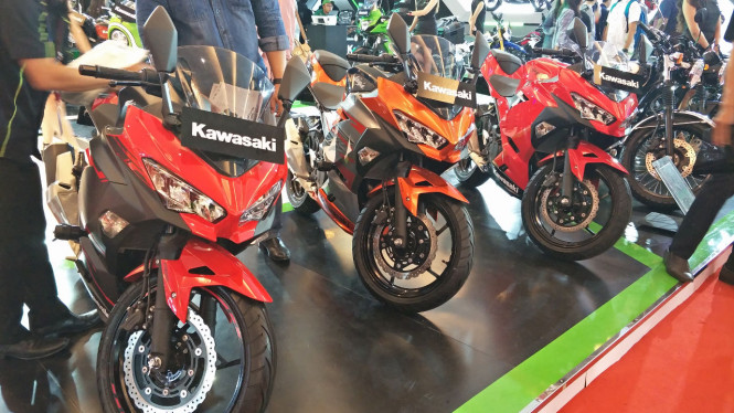 Honda CBR250RR Bersaing Diskon Dengan Kawasaki Ninja 250