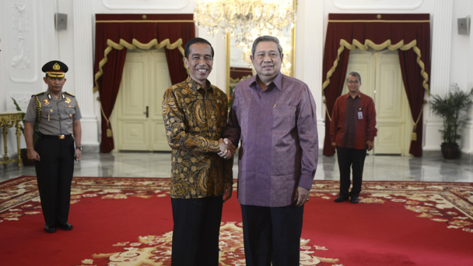 Jokowi Diminta Untuk Jelaskan Tentang Perdebatan Tenaga Kerja Asing
