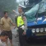 Kecelakan Antara Truk Dan Bus Tewaskan 1 Penumpang