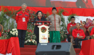Megawati Menghadiri Acara Apel Siaga Dengan Para Kader PDIP