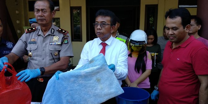 Pembantu Rumah Tangga Tega Buang Anaknya Di Tong Sampah