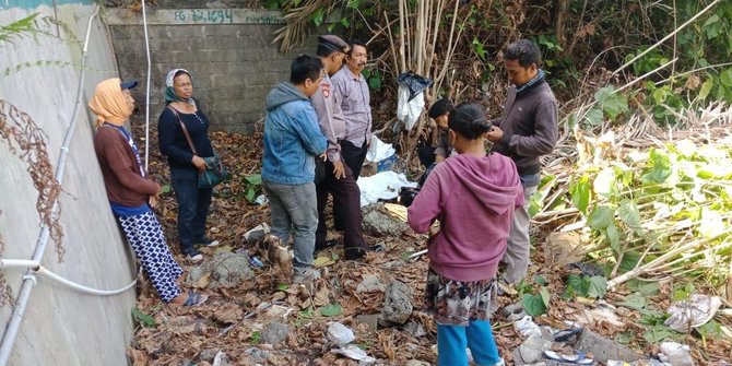 Plastik Berisi Mayat Bayi Ditemukan Di Bali