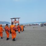 Banyak Wisatawan Basarnas DIY Terjunkan Puluhan Personel Di Pantai Selatan