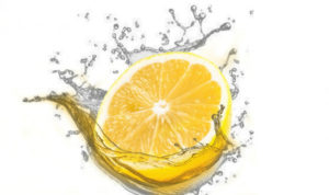 Cegah Resiko Batu Ginjal Dengan Rutin Minum Air Lemon