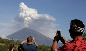 Debu Vulkanik Di Gunung Agung Tidak Terdeteksi