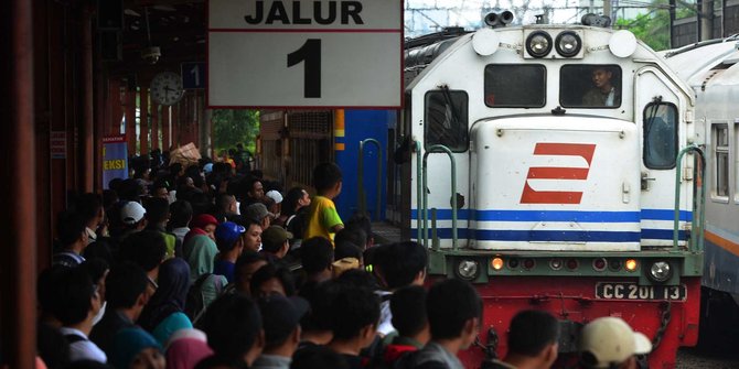 Jumlah Pengguna Kereta Api Di Bandung Meningkat