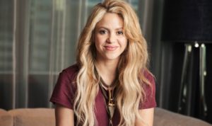 Shakira Kembali Tur Keliling Dunia Setelah Pita Suaranya Pulih