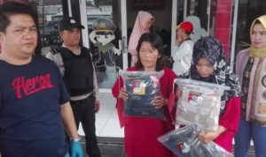 2 Orang Ibu Rumah Tangga Mencuri Pakaian Di Mall Palembang