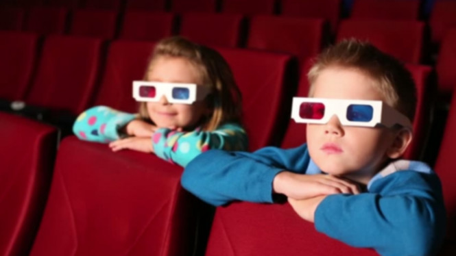 Cara Nonton Bioskop Dengan Anak Tetap Asik