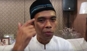 Masyarakat Aceh Membeli Pesawat untuk Ustad Somad Berdakwah