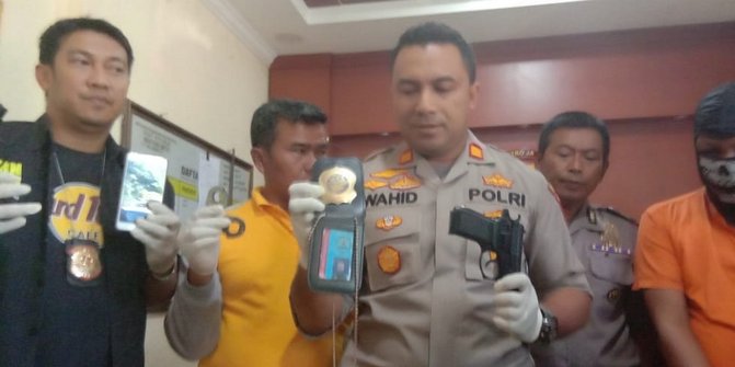 Polisi Tangkap 2 Anggota BNN Palsu Di Bekasi