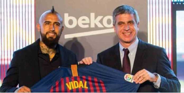 Barcelona Akan Wariskan Nomor Iniesta Untuk Arturo Vidal