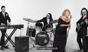 Kisah Nenek 96 Tahun Jadi Vokalis Band Death Metal