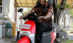 Walikota Hendi Kenalkan Sepeda Motor Listrik Buatan Semarang