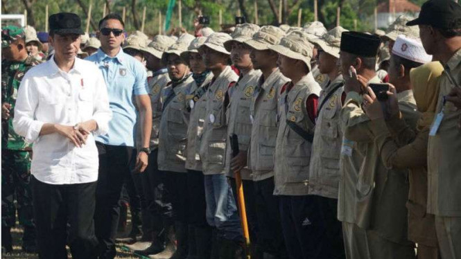 Jokowi Melaksanakan Apel Siaga NTB Bangun Kembali
