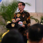 Seorang Wanita Diamankan Lantaran Menerobos Rombongan Jokowi