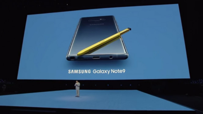 Smartphone Terbaru Samsung Terbakar Begitu Saja