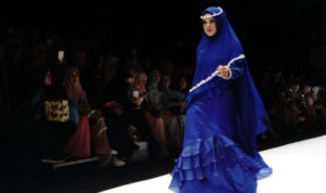 Mulan Jameela Tampil Syari Di Jakarta Fashion Week 2019