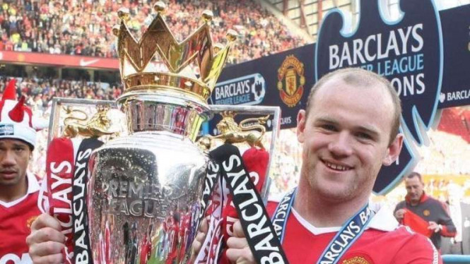 Rooney Membela Mourinho dan Sindir Penampilan Buruk Pemain MU