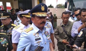 TNI Kawal Pengiriman Bantuan ke Lokasi Bencana