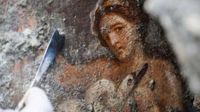 Arkeolog Temukan Lukisan Erotis Di Pompeii