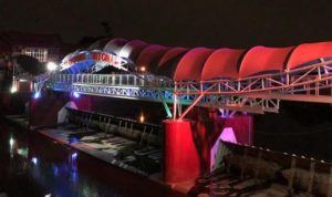 Jembatan Kaca Kota Solo Menjadi Ikon Wisata Baru