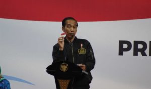Jokowi Beri Penghargaan Kepada 4 Budayawan Indonesia