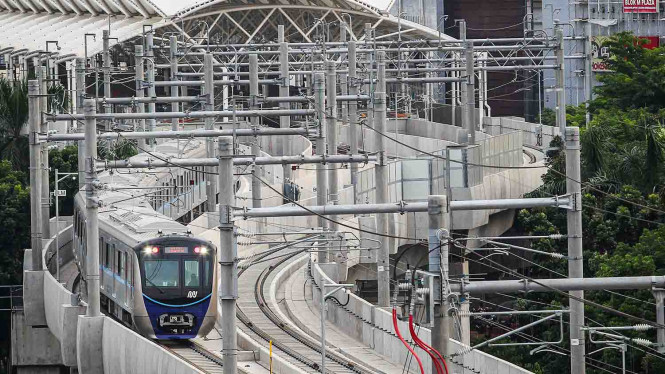 MRT Jakarta Diprediksi Bakal Beroperasi Bulan Maret 2019