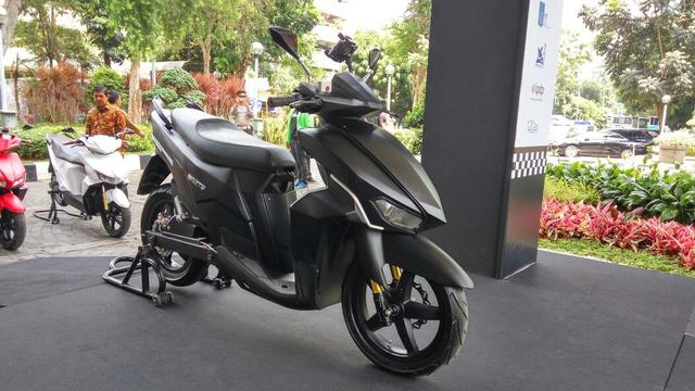 Pertamina Bakal Menyiapkan Tempat Penukaran Baterai Motor Gesits