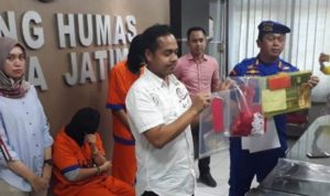 Sajikan Penari Stripis Rumah Karaoke Di Blitar Digerebek