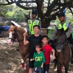 Polisi Berkuda Siap Berpatroli Di Pantai Kuta