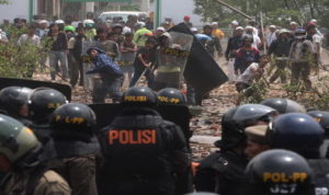 Ini Penyebab Terjadi Bentrok Antara Polisi dengan Warga di Bima