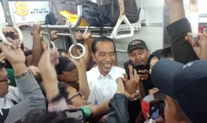 Tanggapan PT KCI Soal Jokowi Naik KRL ke Bogor